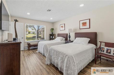 297 Yardley Drive Monroe NJ 08831