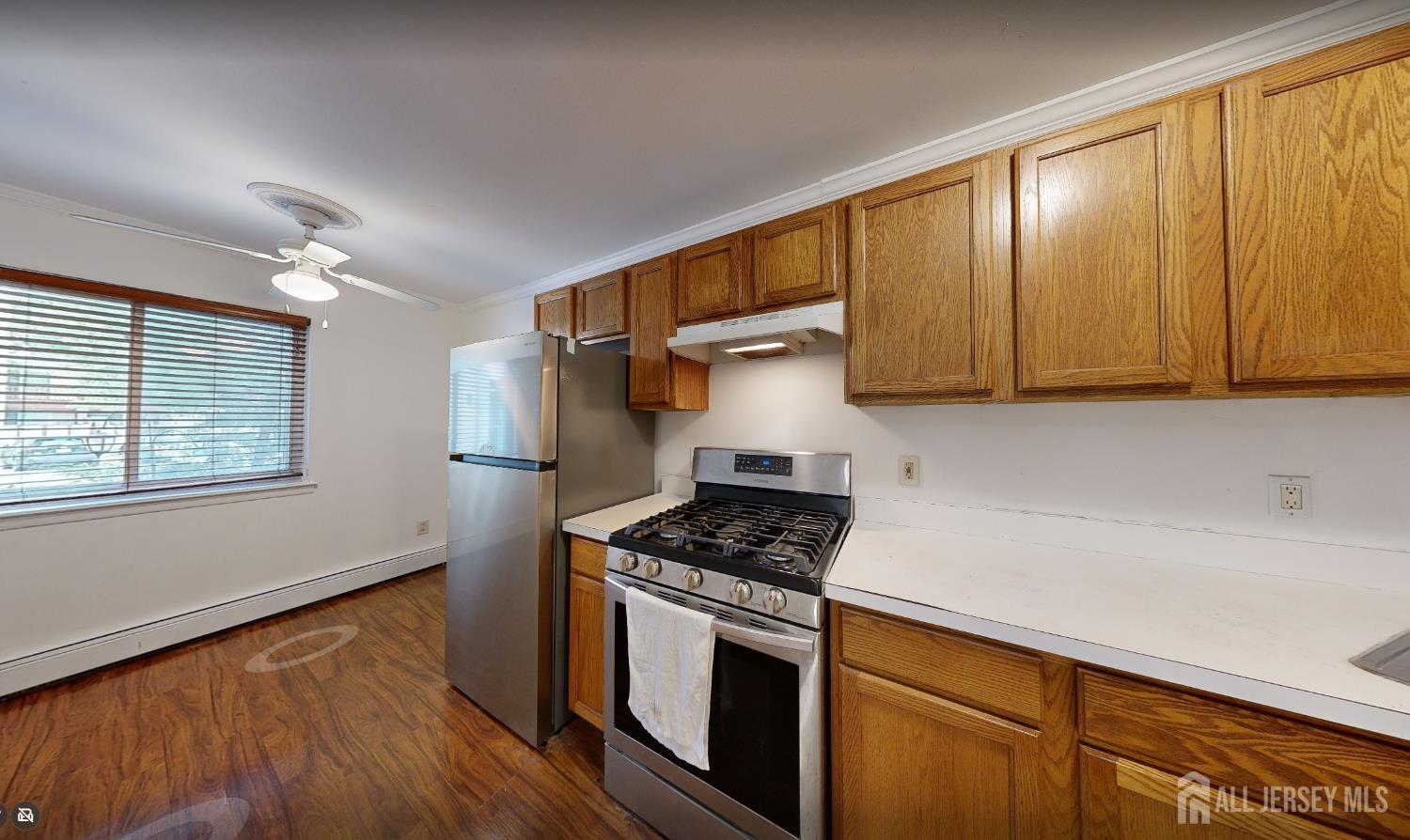 22 Lake Avenue East Brunswick NJ 08816