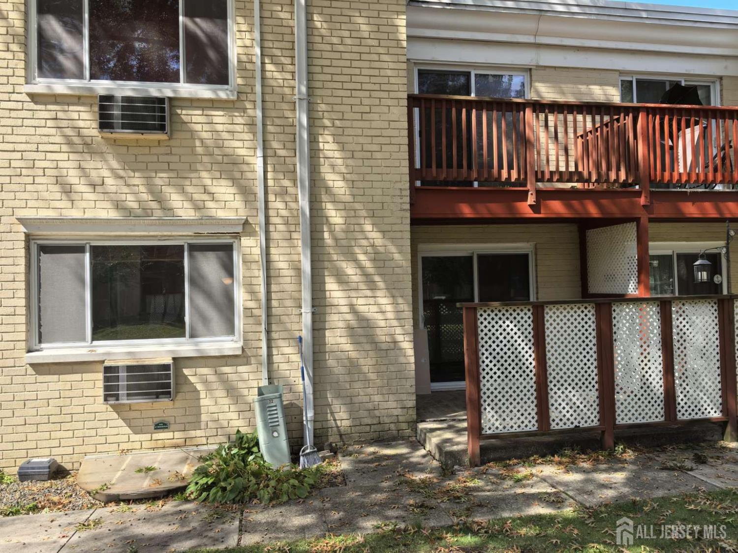 22 Lake Avenue East Brunswick NJ 08816