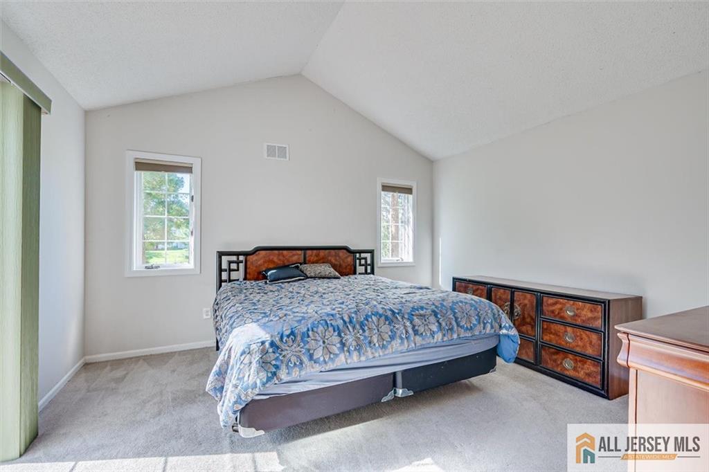 64 Winthrop Road Monroe NJ 08831