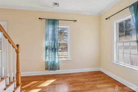 32 Cinder Road Edison NJ 08820