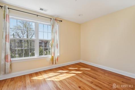 32 Cinder Road Edison NJ 08820