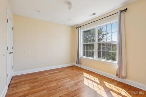 32 Cinder Road Edison NJ 08820