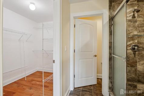 32 Cinder Road Edison NJ 08820