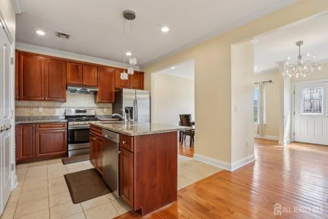 32 Cinder Road Edison NJ 08820