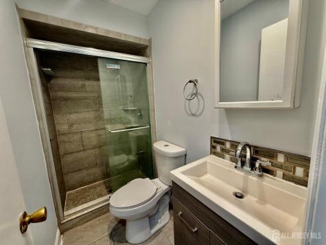 1404 Edison Glen Terrace Edison NJ 08837