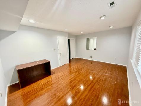 1404 Edison Glen Terrace Edison NJ 08837