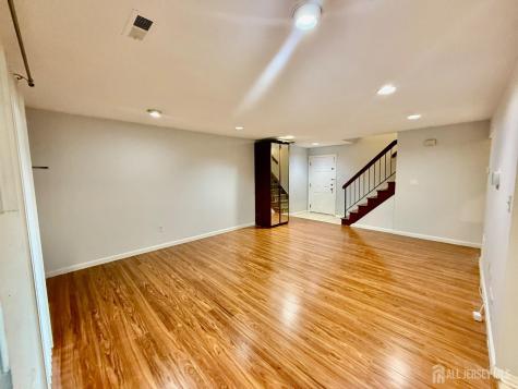 1404 Edison Glen Terrace Edison NJ 08837