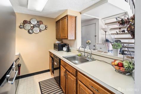 9207 Tamarron Drive Plainsboro NJ 08536