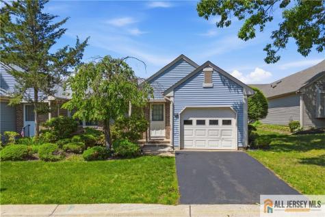9 Patrick Henry A Court Monroe NJ 08831