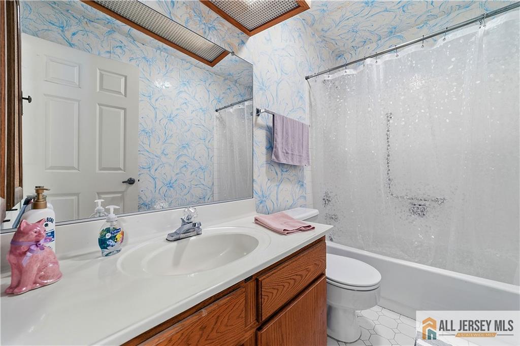 9 Patrick Henry A Court Monroe NJ 08831