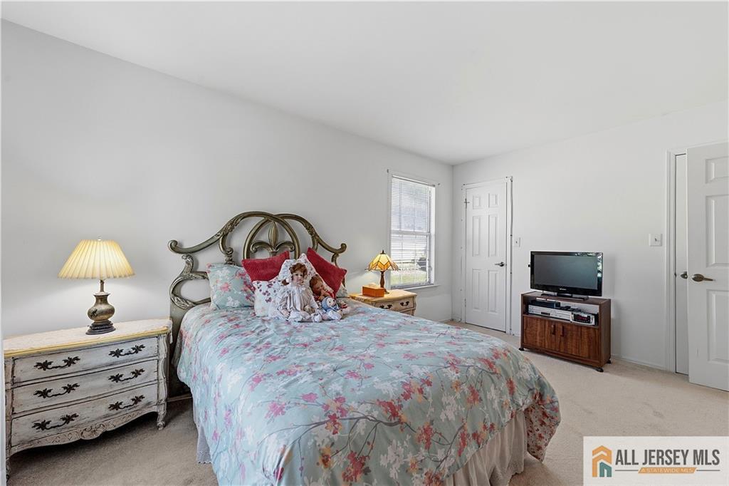 9 Patrick Henry A Court Monroe NJ 08831