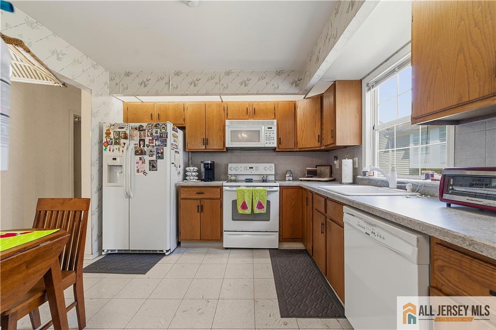 9 Patrick Henry A Court Monroe NJ 08831