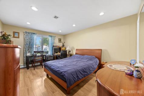 133-B Balsam Plaza Monroe NJ 08831
