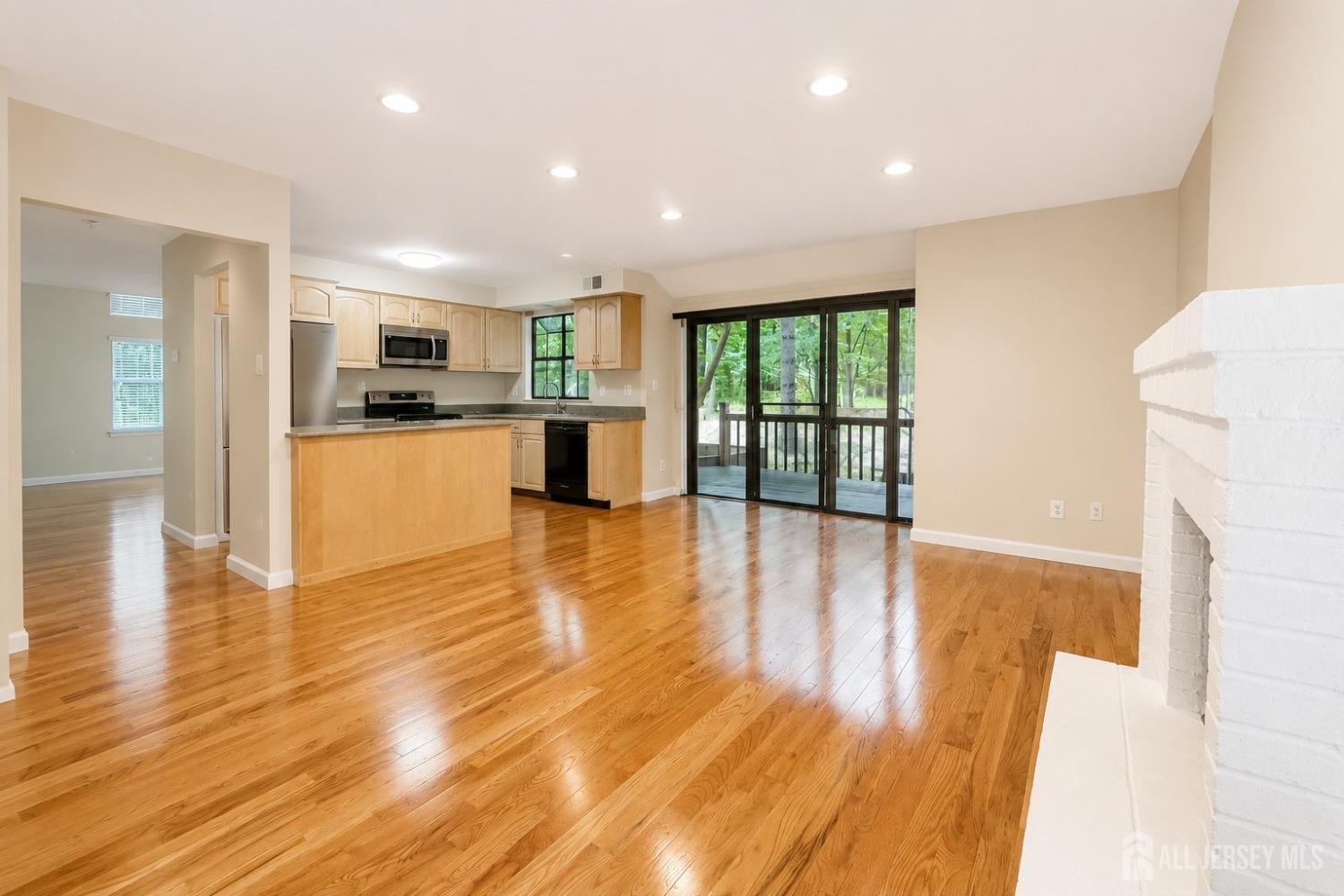 614 Sayre Drive Plainsboro NJ 08540