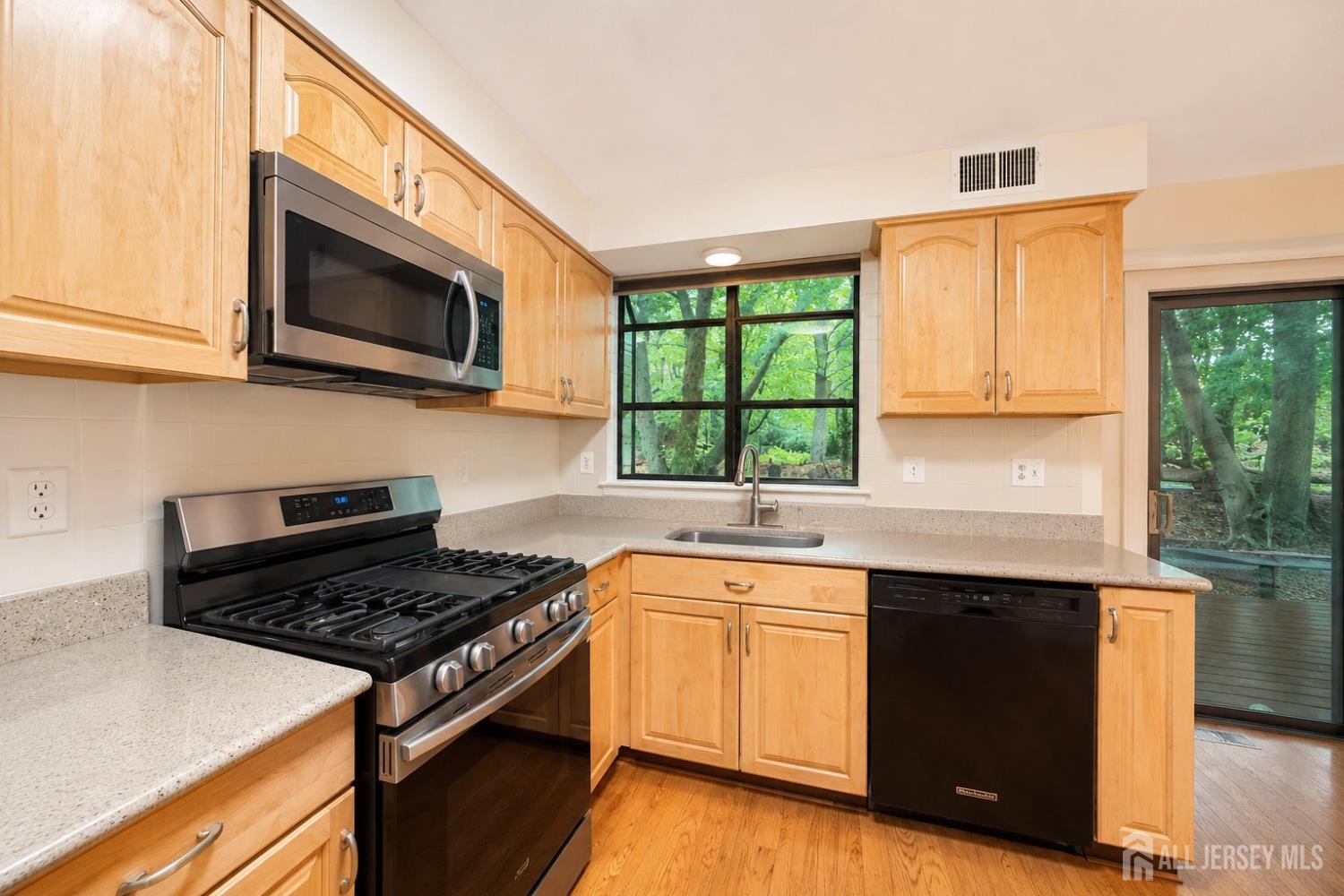 614 Sayre Drive Plainsboro NJ 08540