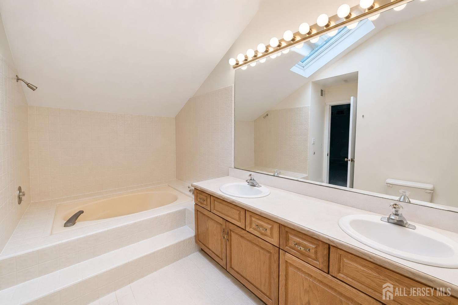 614 Sayre Drive Plainsboro NJ 08540