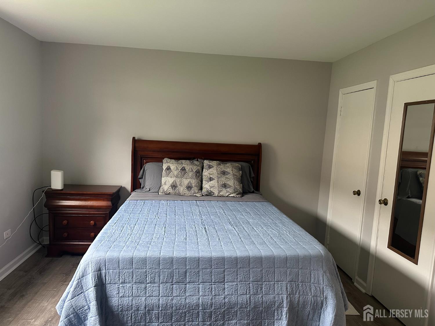 13-2 Florence Tollgate Florence NJ 08518