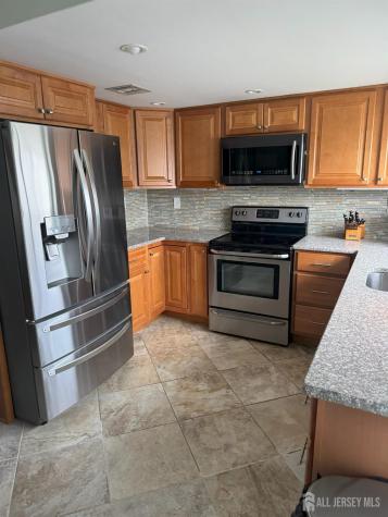 264-B Crosse Drive Monroe NJ 08831