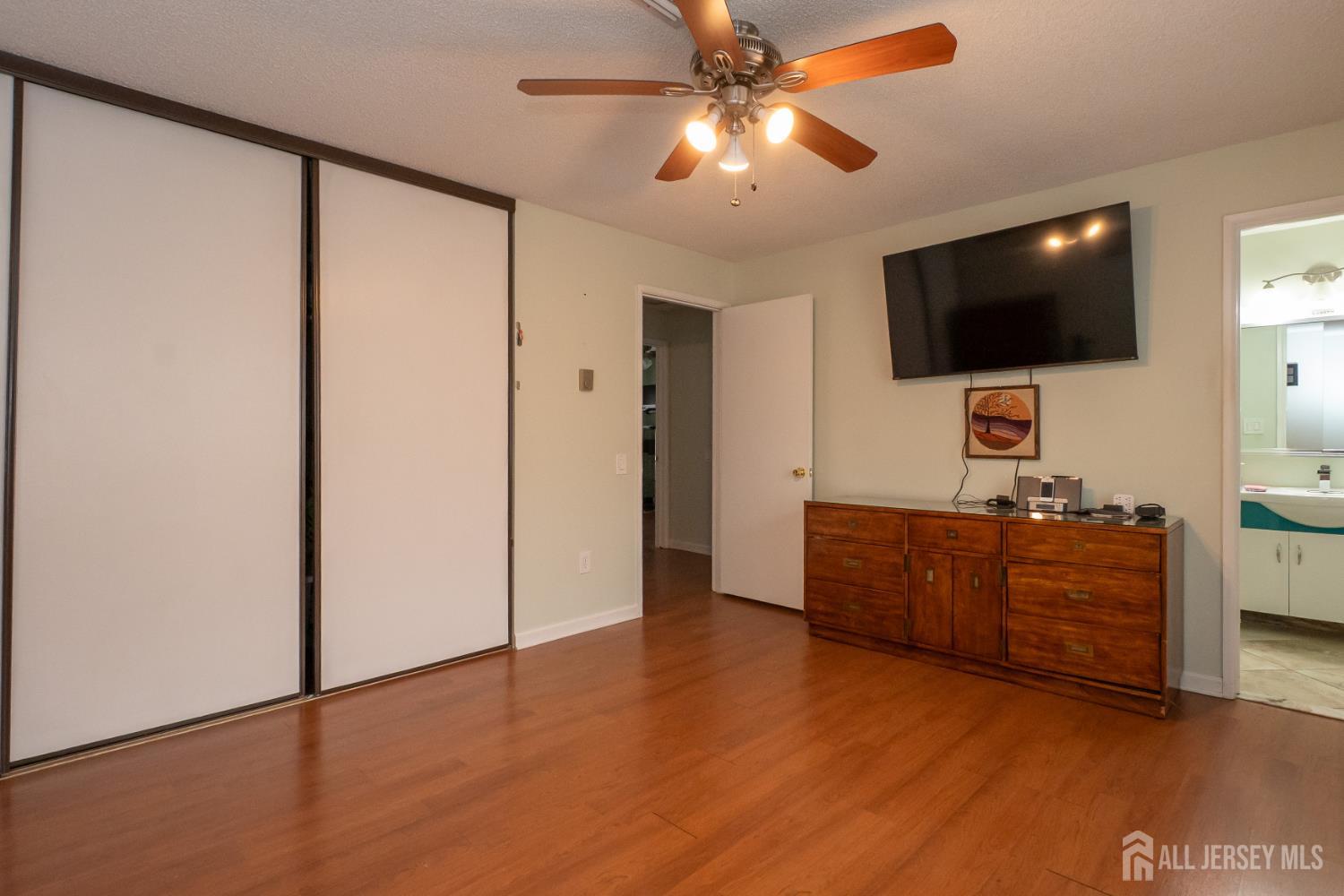 264-B Crosse Drive Monroe NJ 08831