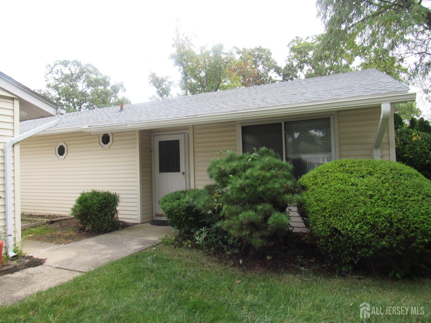 264-B Crosse Drive Monroe NJ 08831