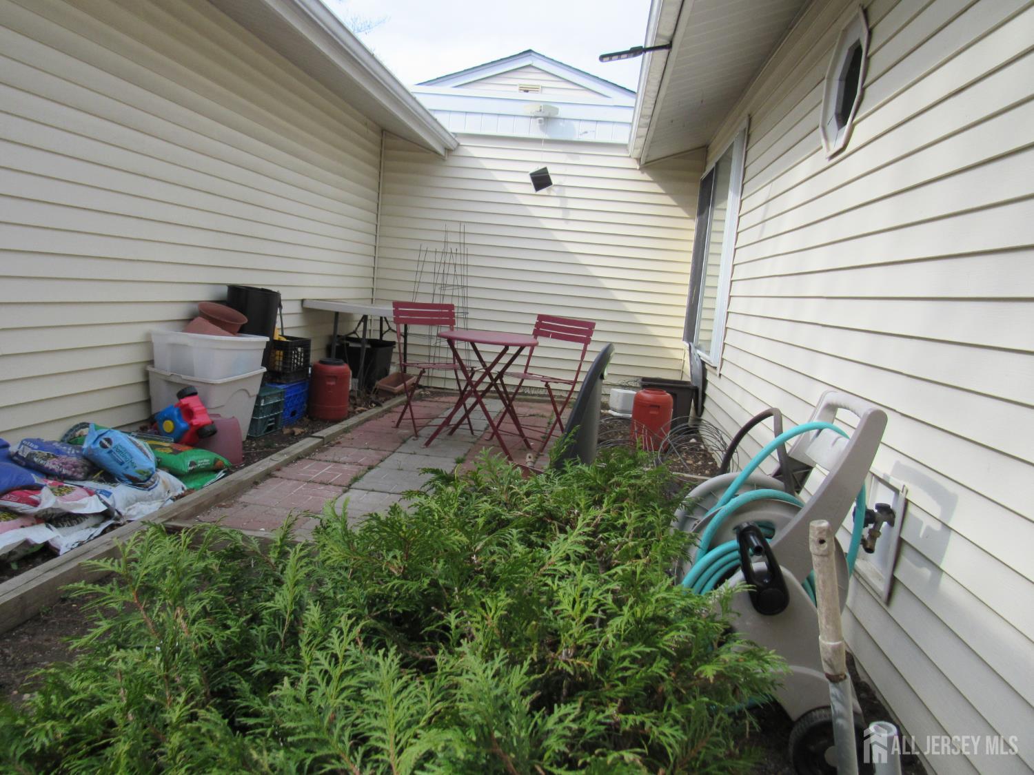 264-B Crosse Drive Monroe NJ 08831