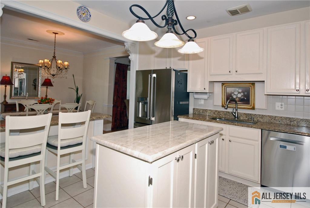 654 Bluebird Drive Monroe NJ 08831