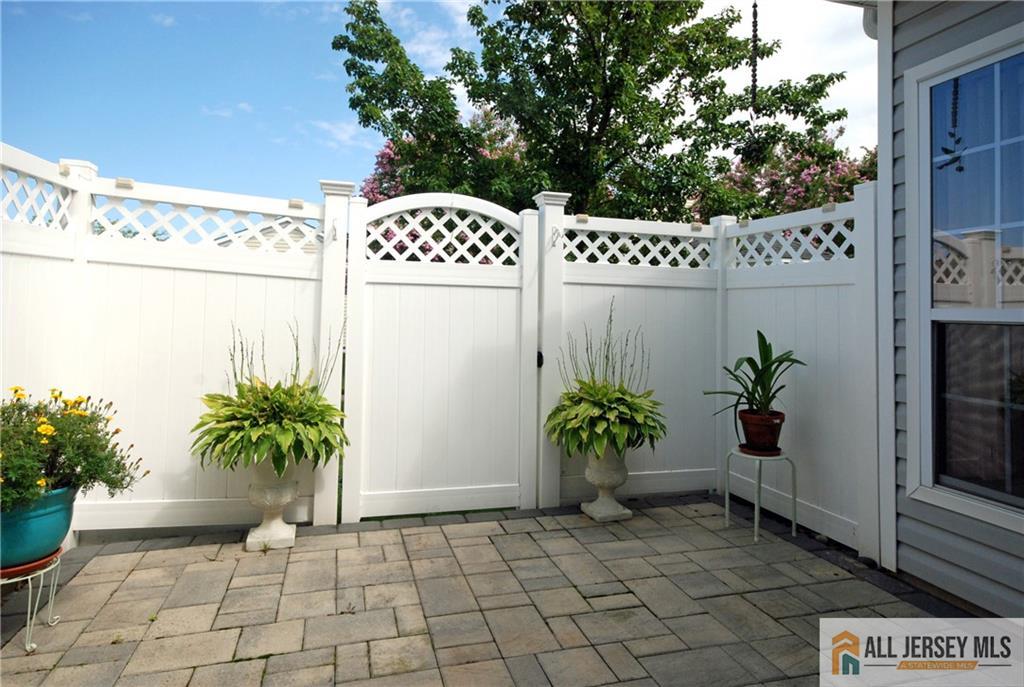 654 Bluebird Drive Monroe NJ 08831
