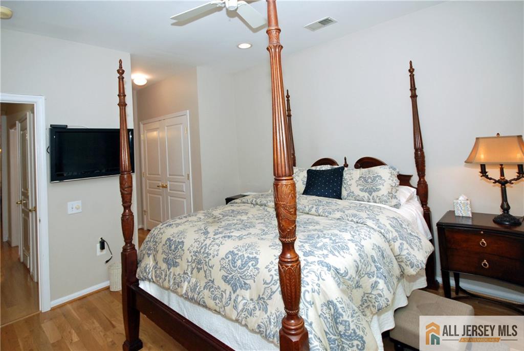 654 Bluebird Drive Monroe NJ 08831