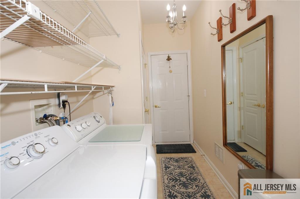 654 Bluebird Drive Monroe NJ 08831