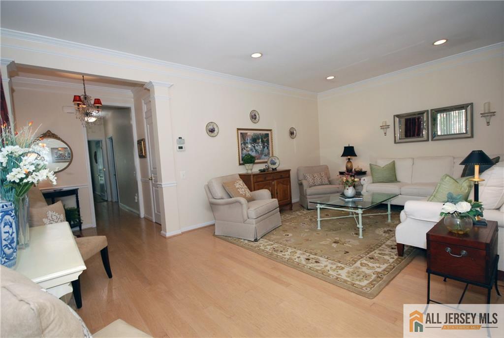 654 Bluebird Drive Monroe NJ 08831