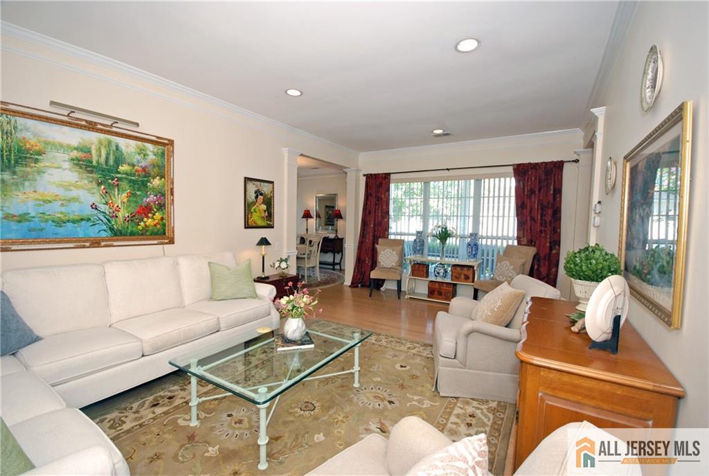 654 Bluebird Drive Monroe NJ 08831