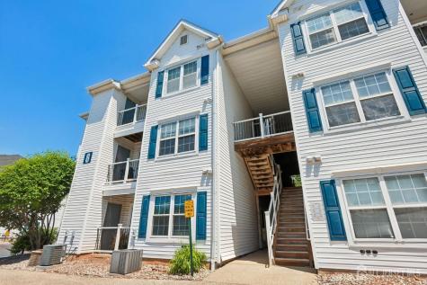 811 Waterford Drive Edison NJ 08817