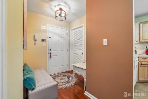 1702 Tanglewood Court Helmetta NJ 08828