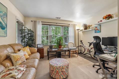 1702 Tanglewood Court Helmetta NJ 08828