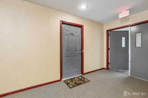 1702 Tanglewood Court Helmetta NJ 08828