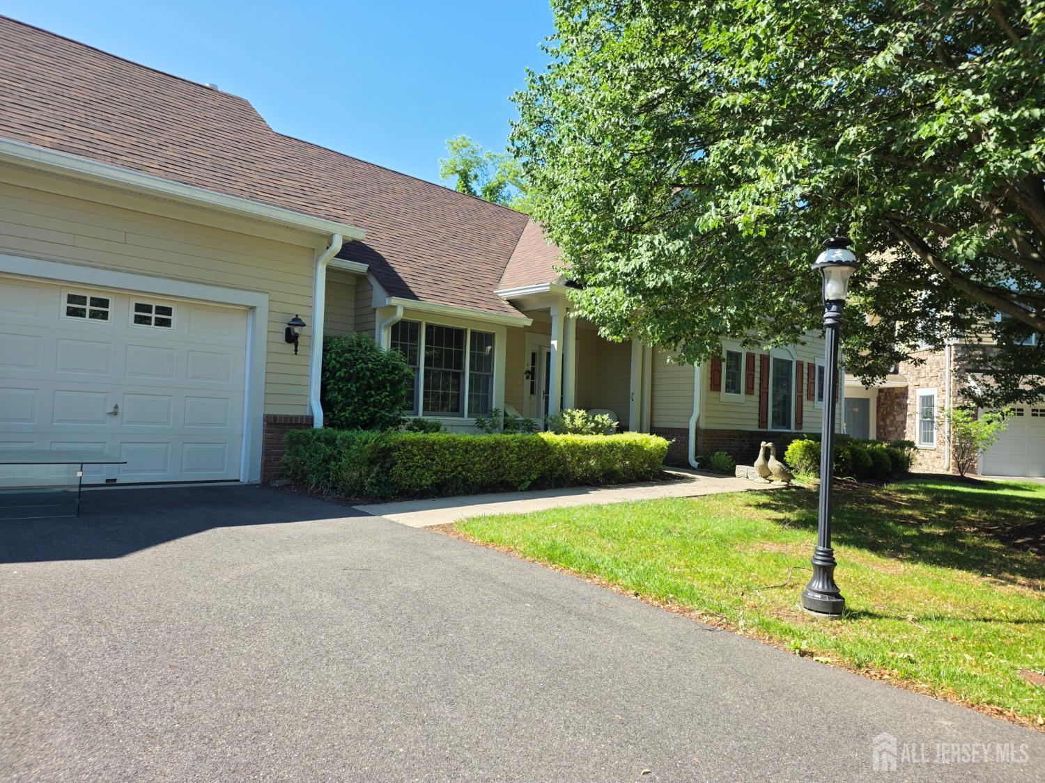 47 Hedge Row Road Plainsboro NJ 08540
