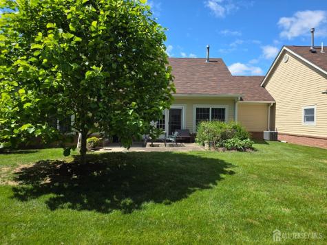 47 Hedge Row Road Plainsboro NJ 08540