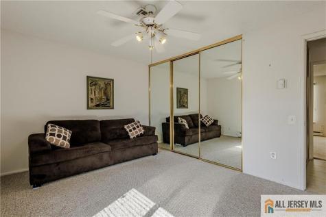 30 Larch Plaza Monroe NJ 08831