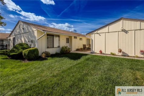 30 Larch Plaza Monroe NJ 08831