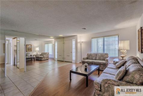 30 Larch Plaza Monroe NJ 08831