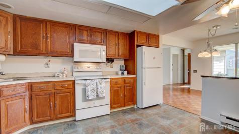 370-B Duranta Plaza Monroe NJ 08831