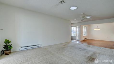 370-B Duranta Plaza Monroe NJ 08831