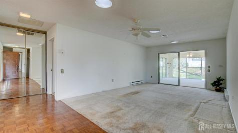 370-B Duranta Plaza Monroe NJ 08831