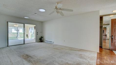 370-B Duranta Plaza Monroe NJ 08831