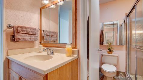 370-B Duranta Plaza Monroe NJ 08831