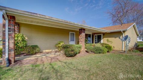 370-B Duranta Plaza Monroe NJ 08831