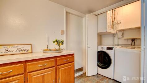 370-B Duranta Plaza Monroe NJ 08831