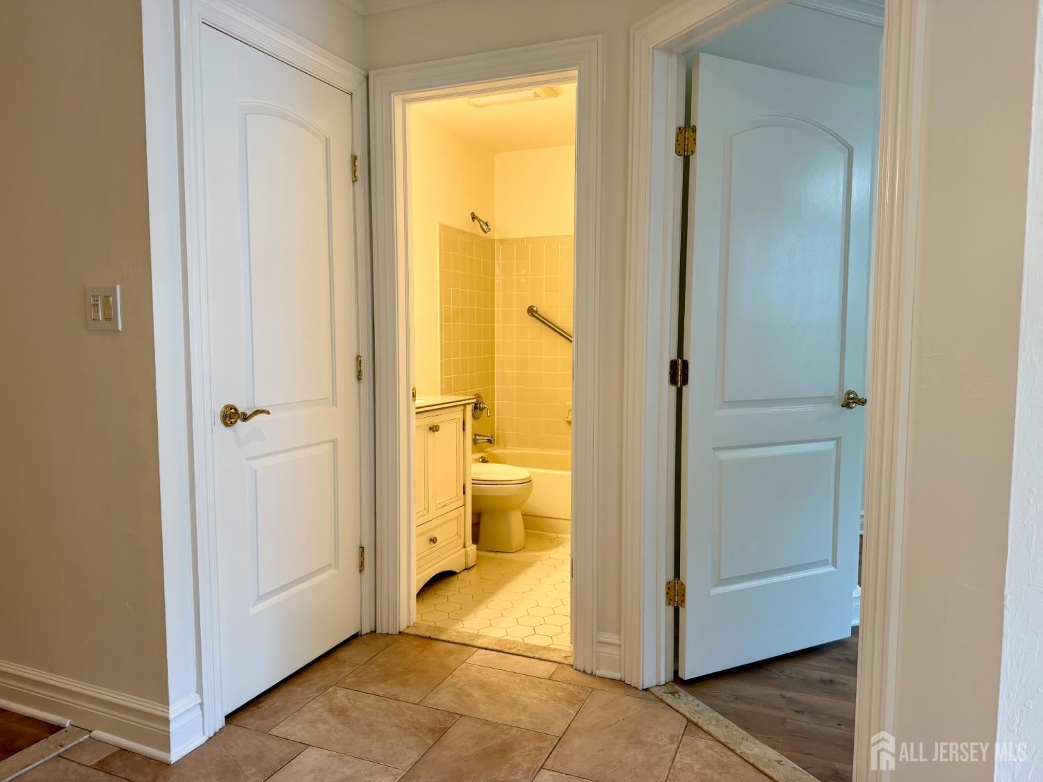 169 Devon Court Old Bridge NJ 08857