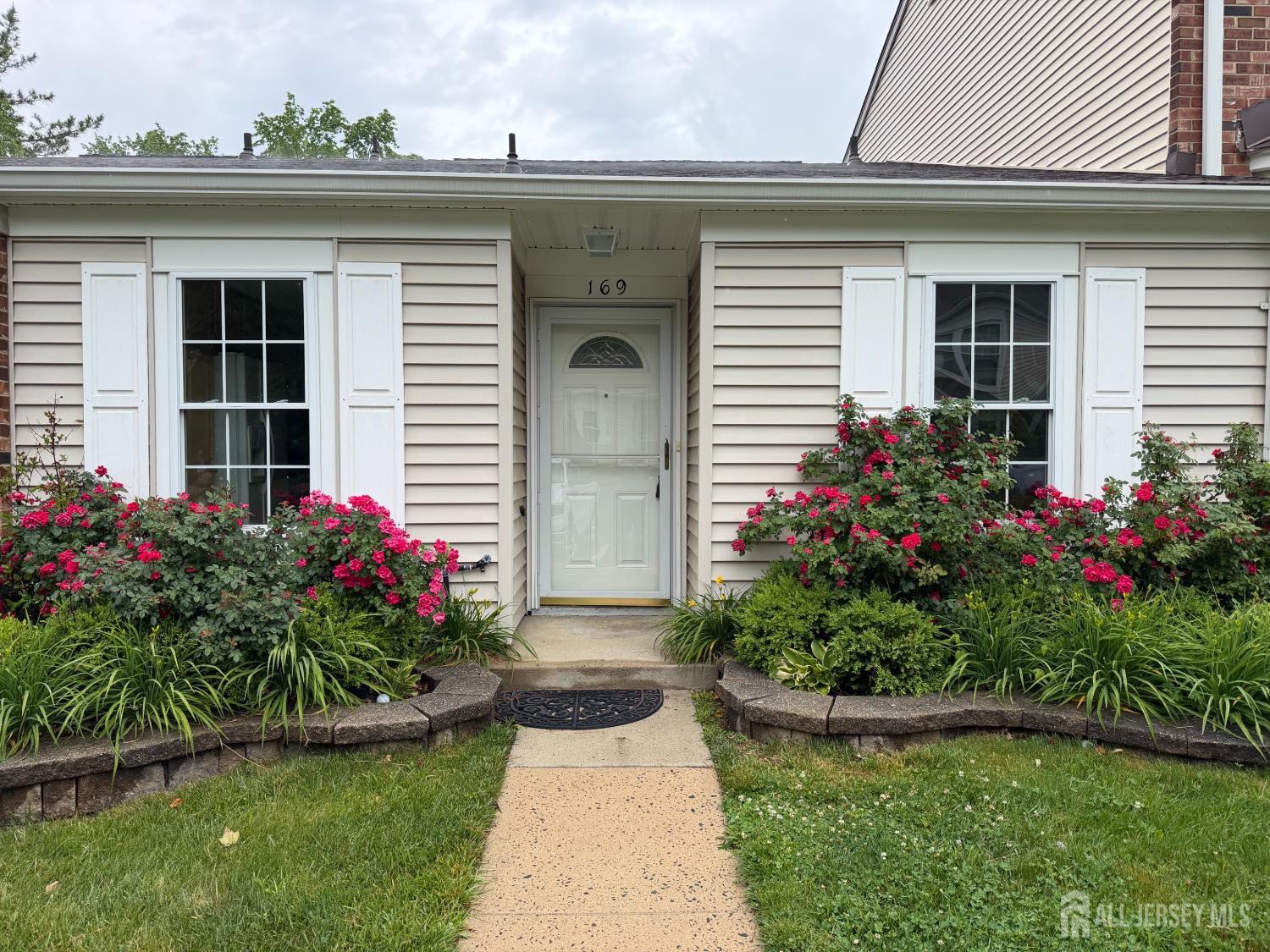 169 Devon Court Old Bridge NJ 08857